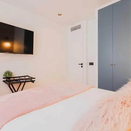 Elegant - 2br 6p - Canal St Martin * Paris