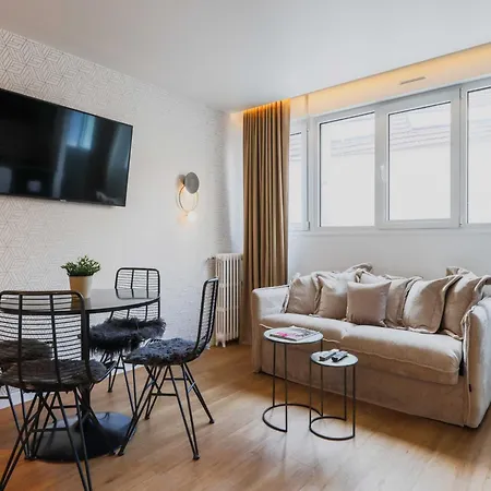 Elegant - 2br 6p - Canal St Martin Apartmán